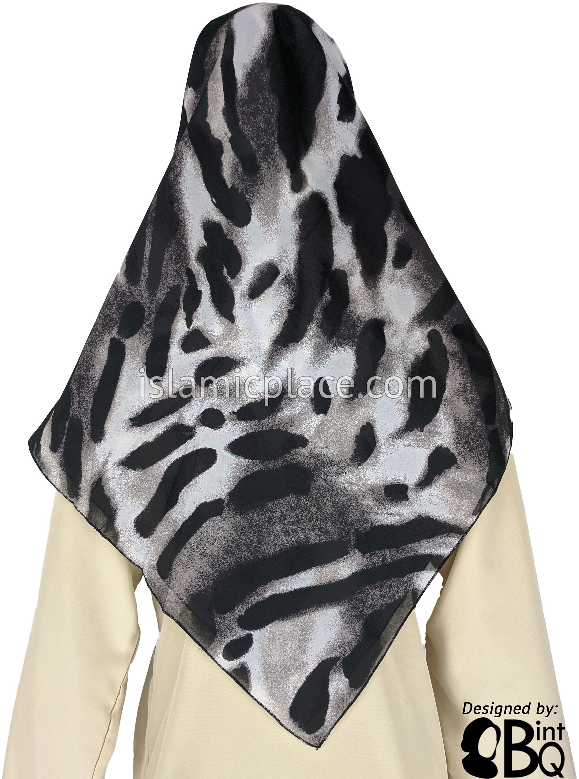 Black, Plum, Gray and White Broad Strokes - 45" Square Printed Khimar