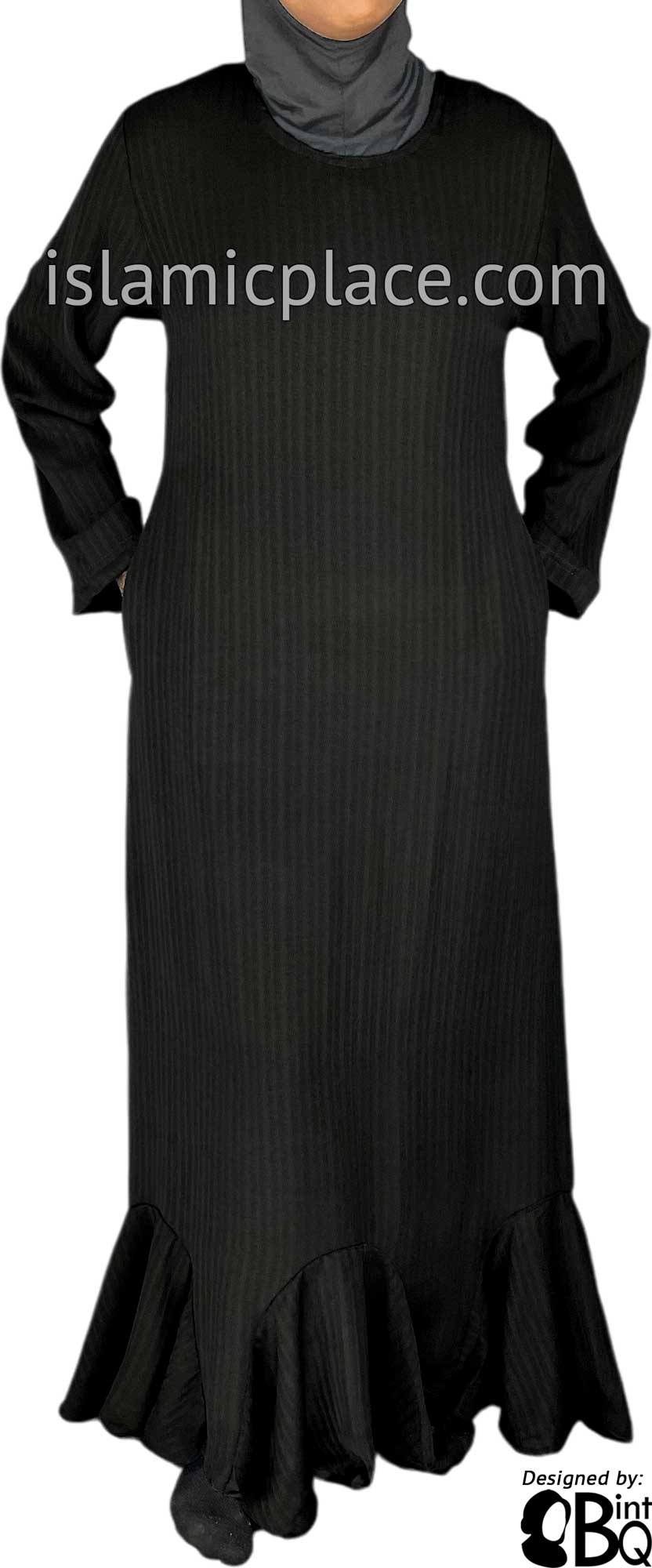 Black - Surayya Scallop Pleat Abaya by BintQ - BQ276