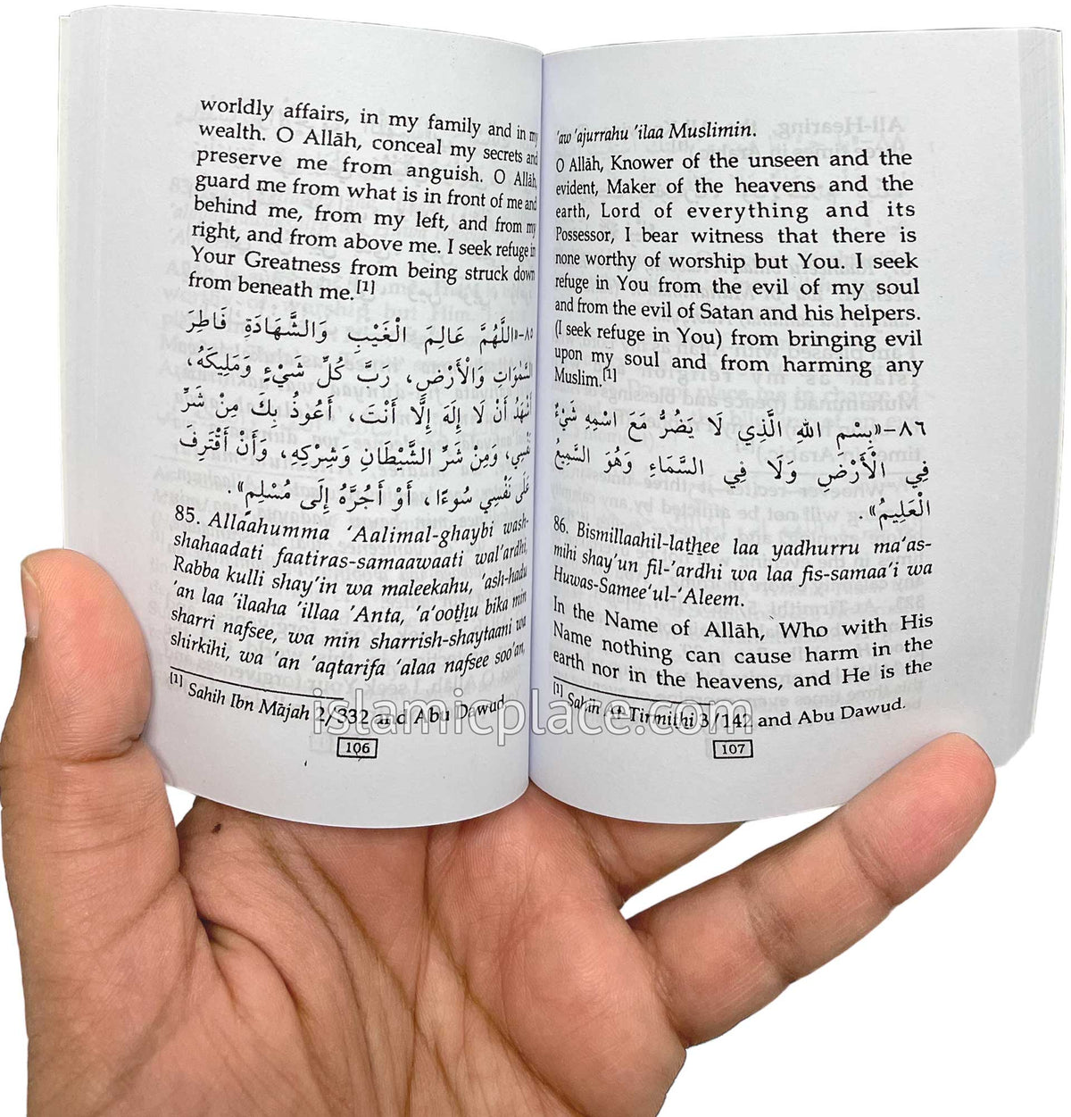 Fortress of the Muslim (pocket size) Black cover