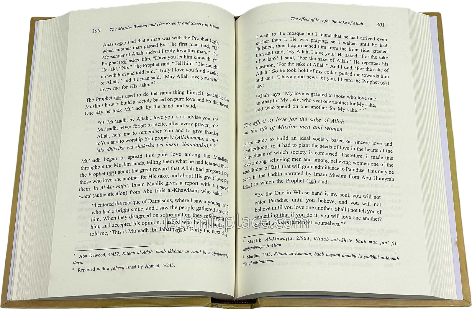 The Ideal Muslimah - Hardback