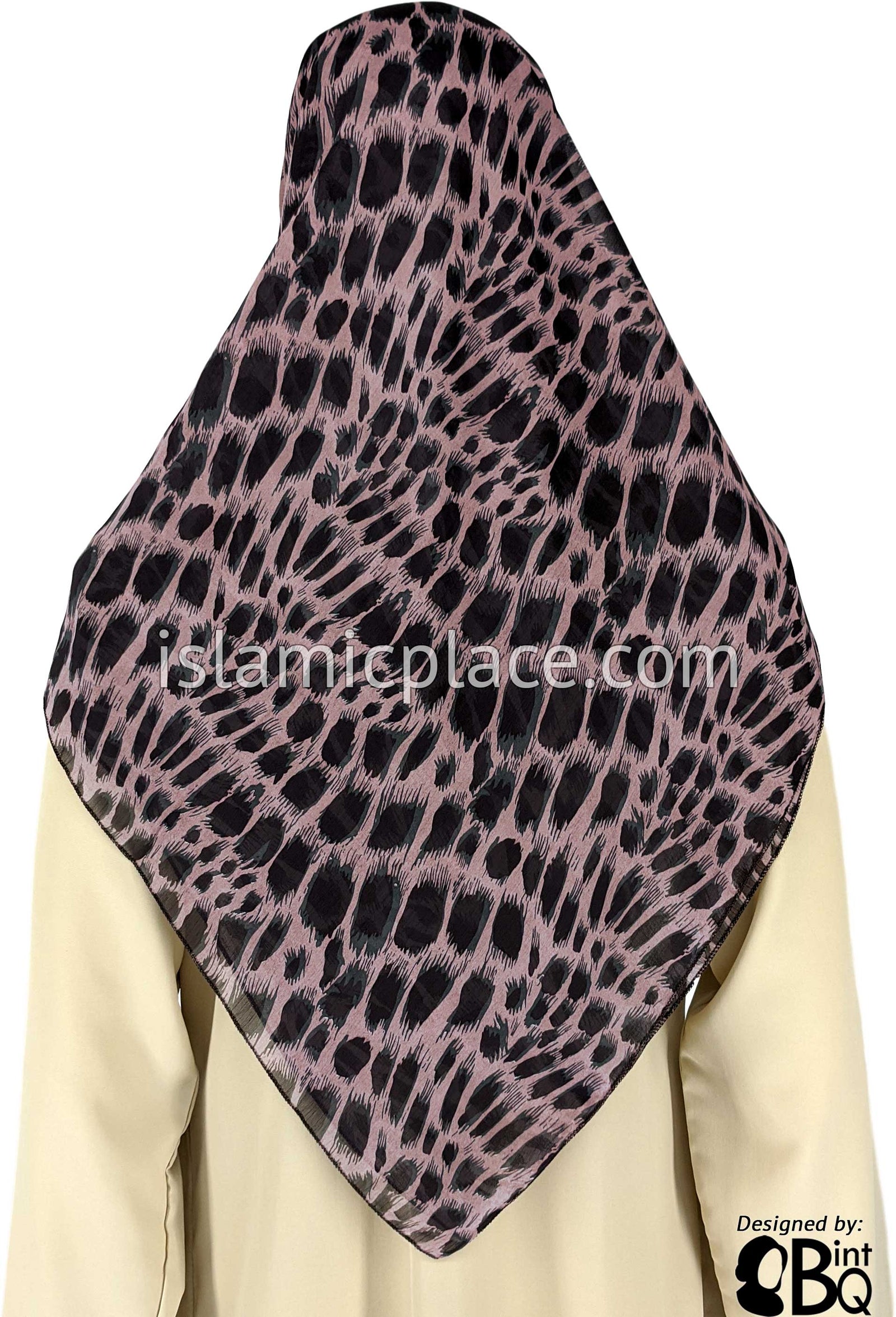 Black And Gray Animal Design Print On Light Plum - 45" Square Printed Khimar